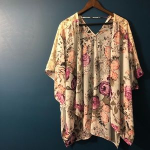 Adella Crochet Detail Kimono by Le Lis